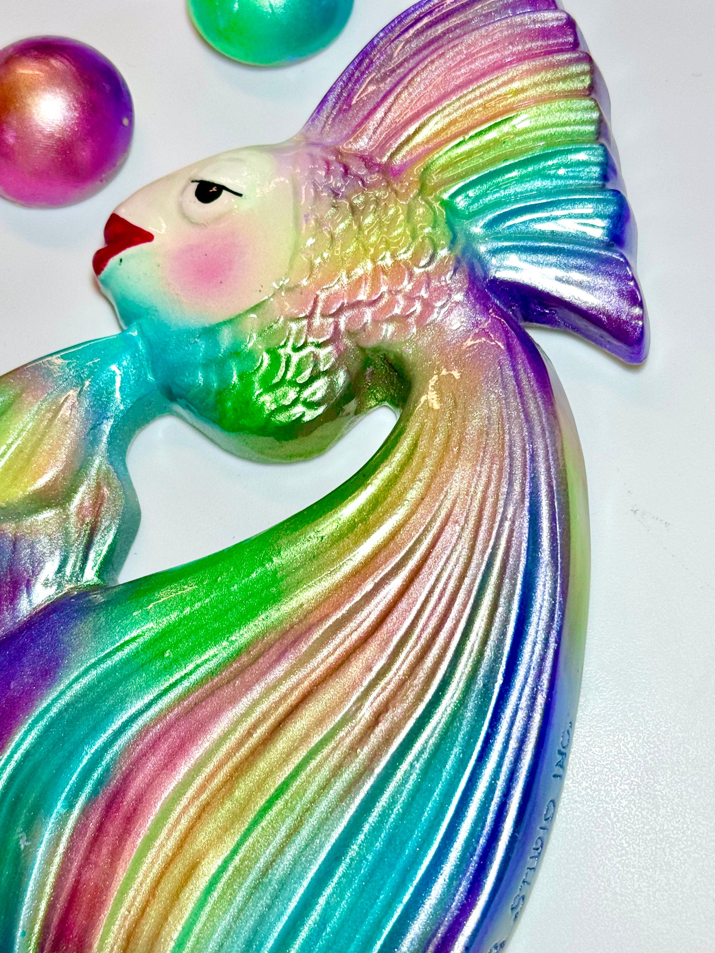 Anthropomorphic Rainbow Lusterware MCM Vintage Style Chalkware Wall Art Fish & Bubbles