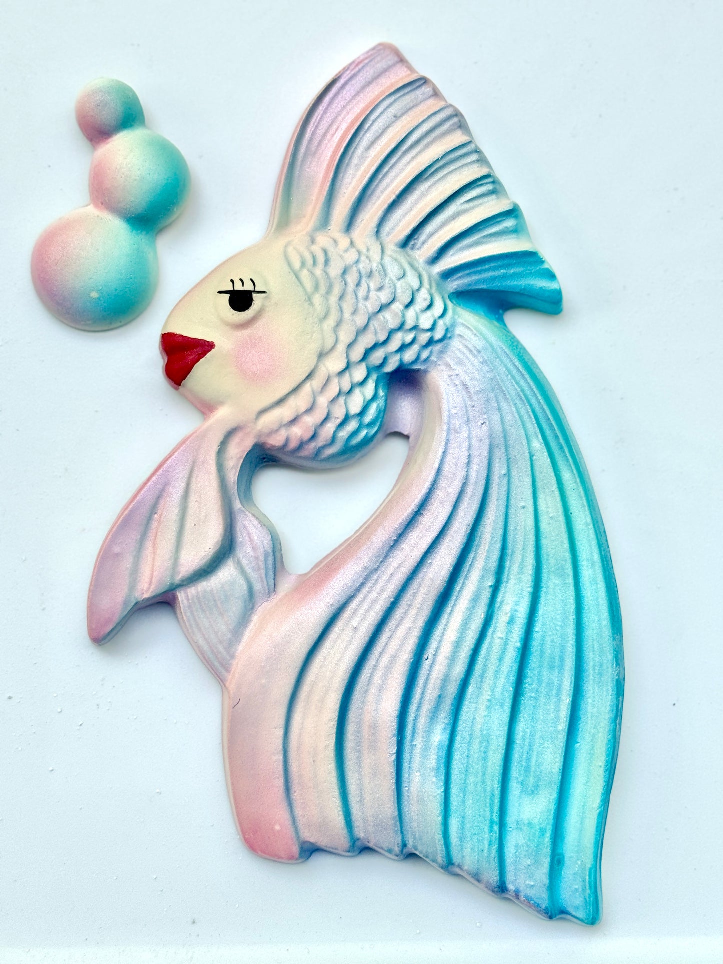 Vintage Style Lusterware MCM Vintage Style Chalkware Wall Art Fish & Bubbles
