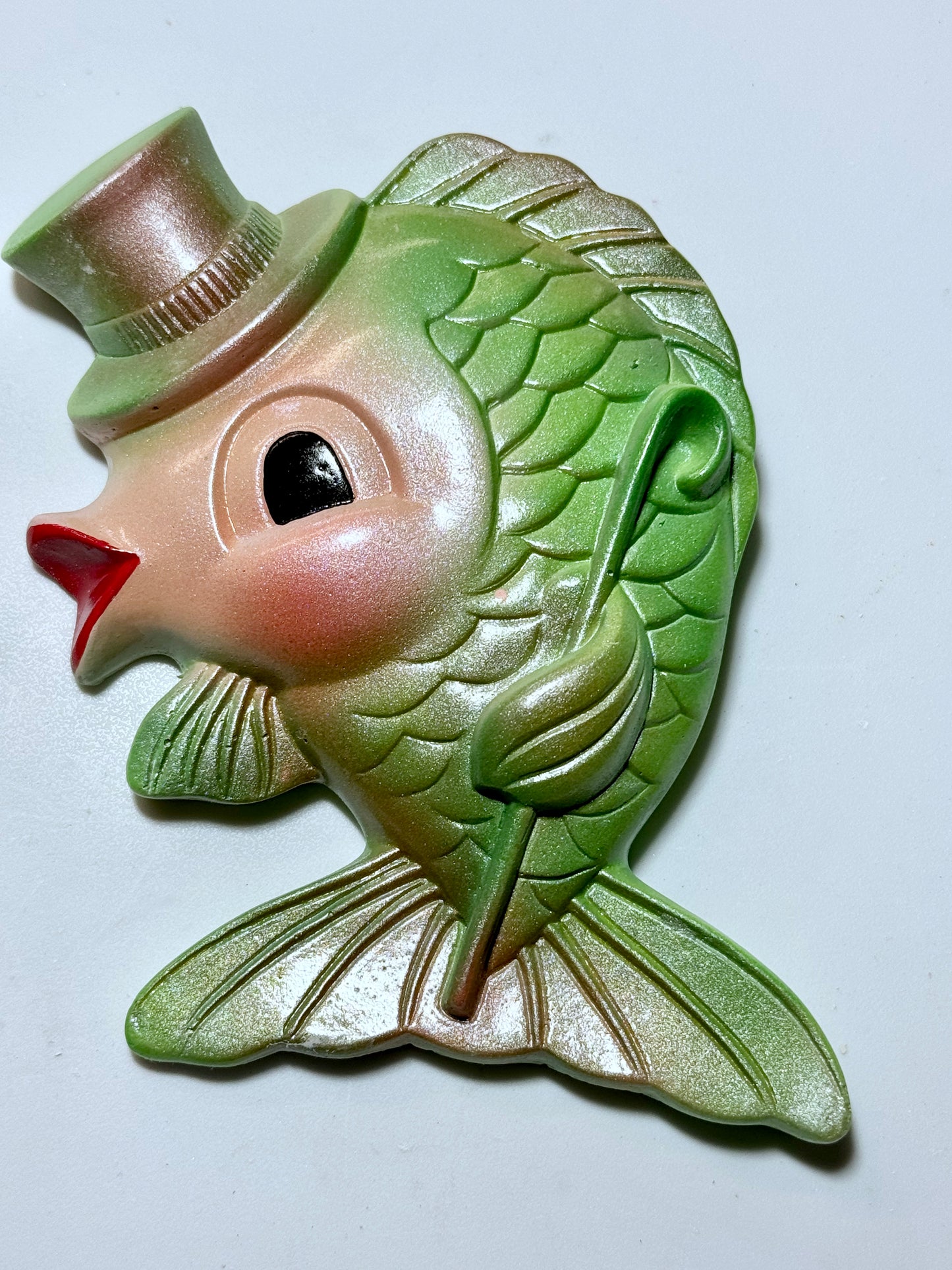 Kitschy Green Anthropomorphic Vintage Style Chalkware Fish Wall Plaques of Mr & Mrs Fish
