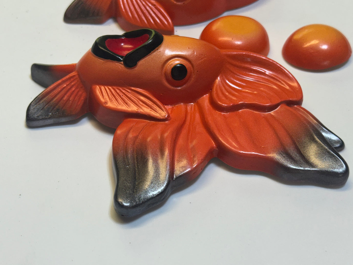 Vintage Style Chalkware Fish & Bubble Wall Art in Orange & Black, Retro Style Goldfish/ Koi Wall Art