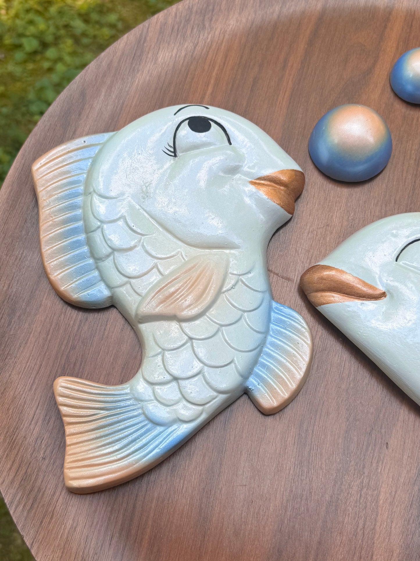 Pastel Blue & Peach Chalkware Fish Wall Plaques – Retro Mid-Century Bathroom Decor