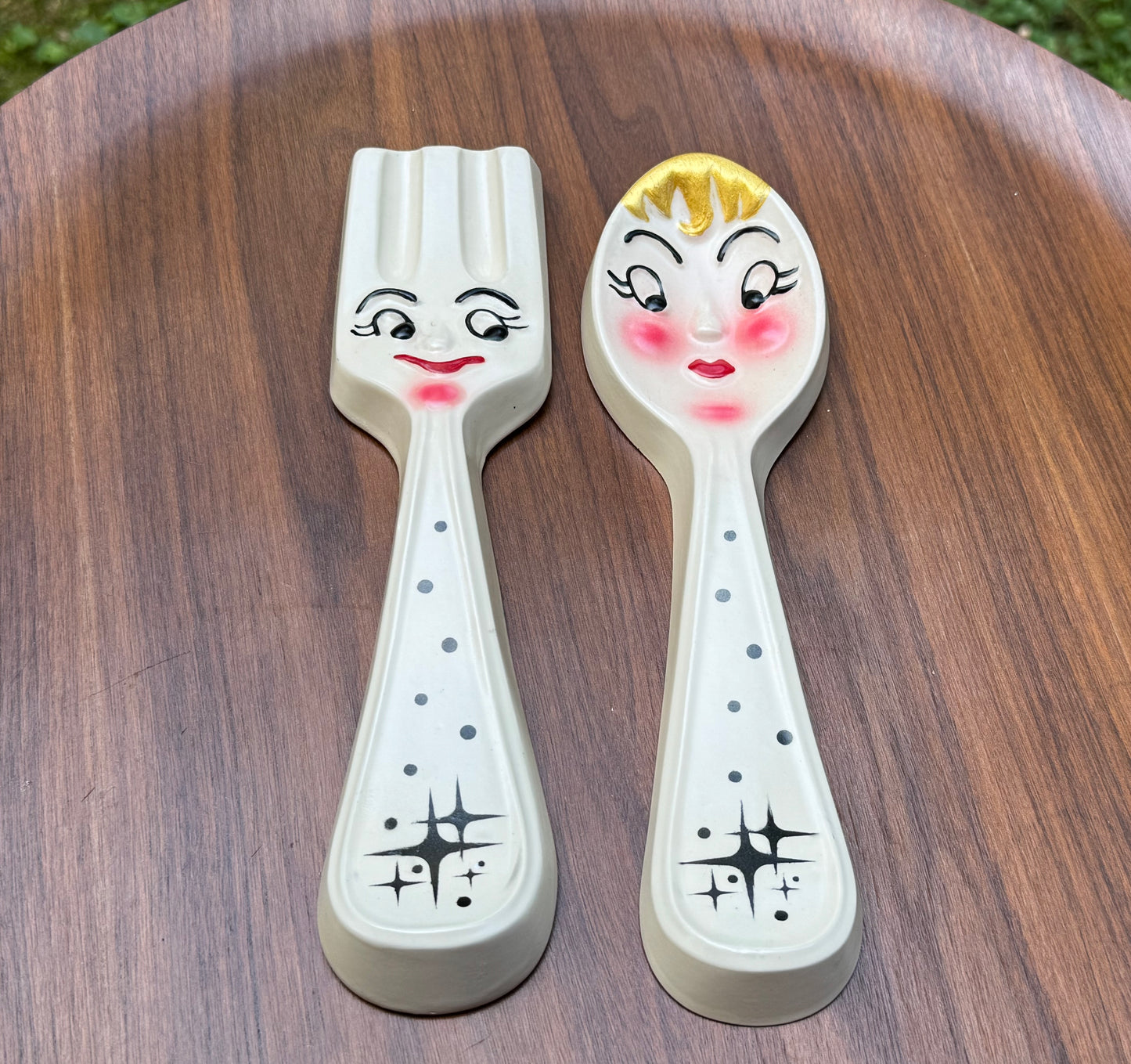 Atomic Chalkware Fork & Spoon Wall Plaques β Retro Mid-Century Kitchen Decor
