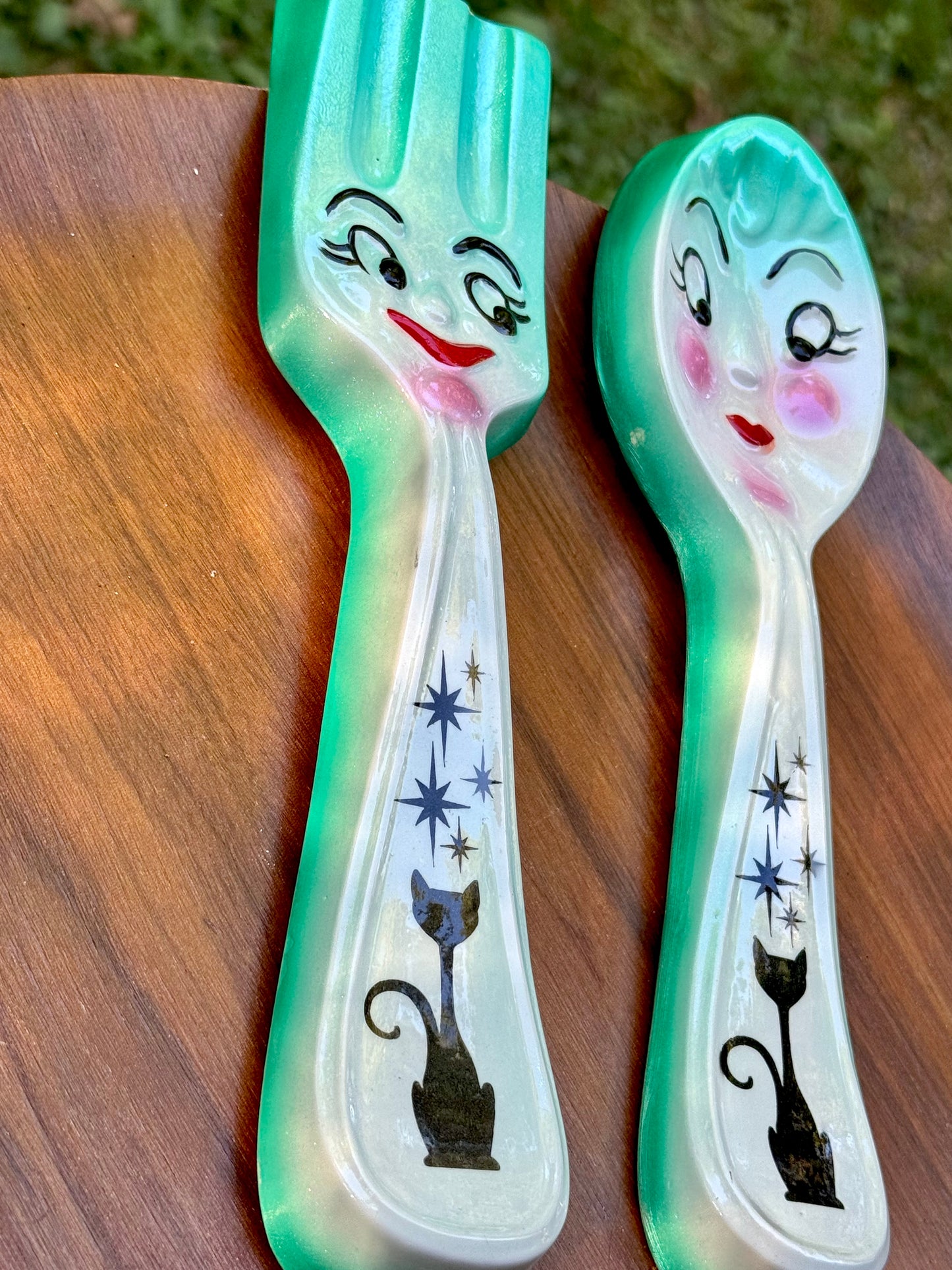 Chalkware Fork & Spoon Wall Plaques-- Atomic Cat & Starburst Pattern