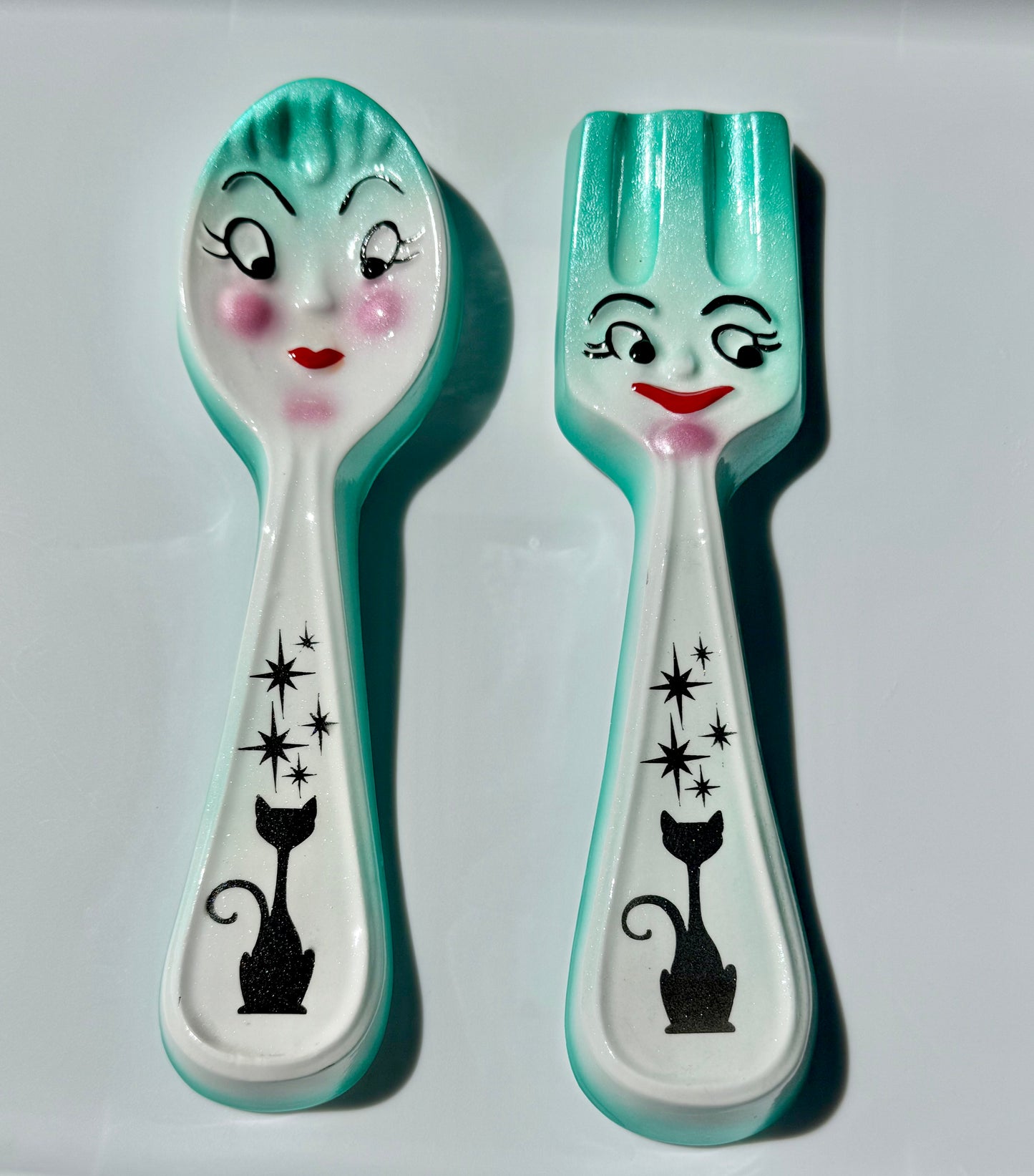 Chalkware Fork & Spoon Wall Plaques-- Atomic Cat & Starburst Pattern