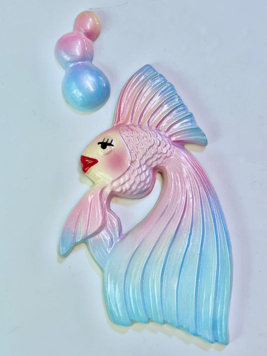 Anthropomorphic Pastel Lusterware MCM Vintage Style Chalkware Wall Art Fish & Bubbles