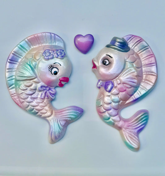 Retro Vibe Pastel Mr & Mrs Kissing Fish Chalkware Wall Plaques