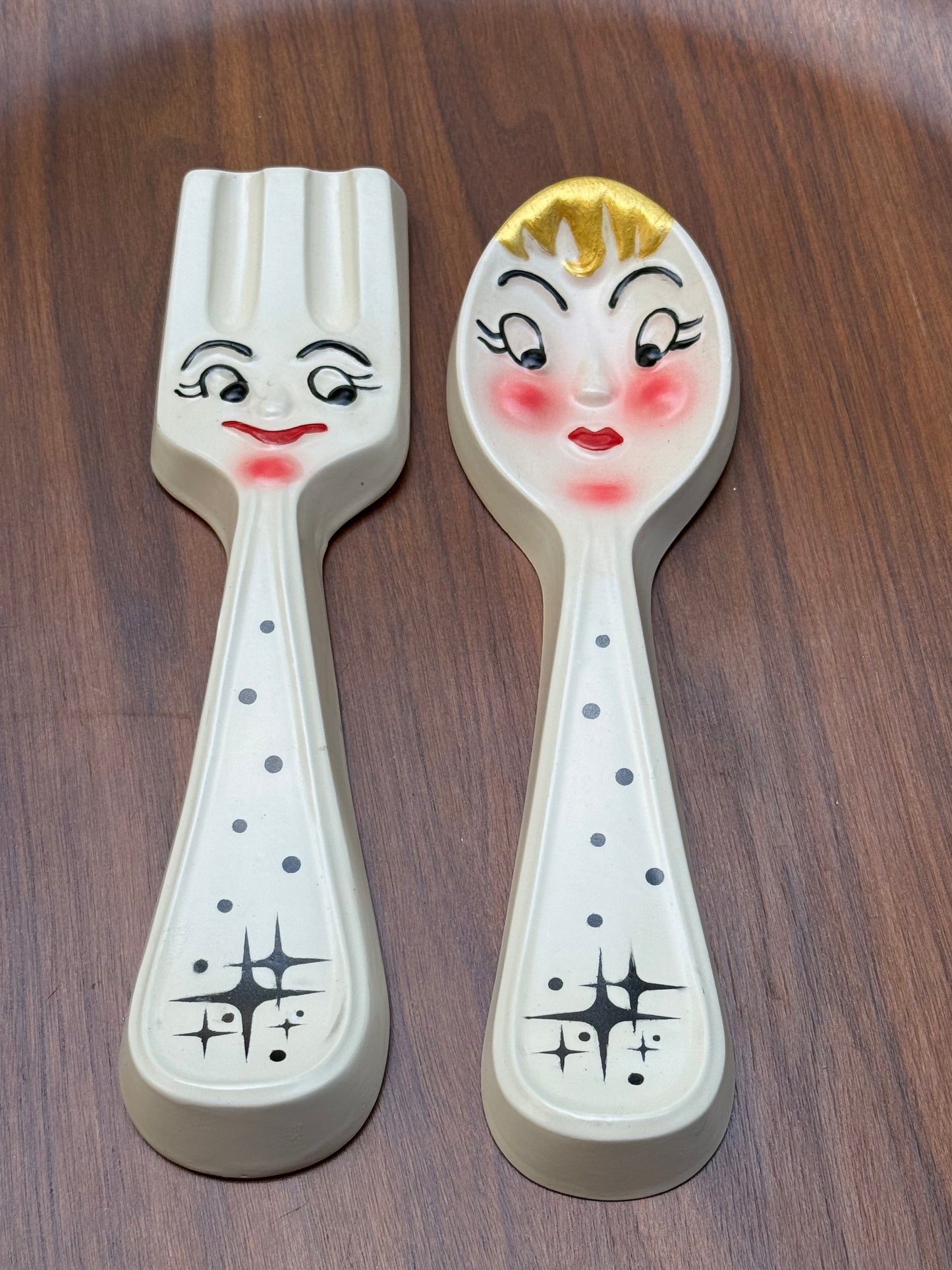 Atomic Chalkware Fork & Spoon Wall Plaques – Retro Mid-Century Kitchen Decor