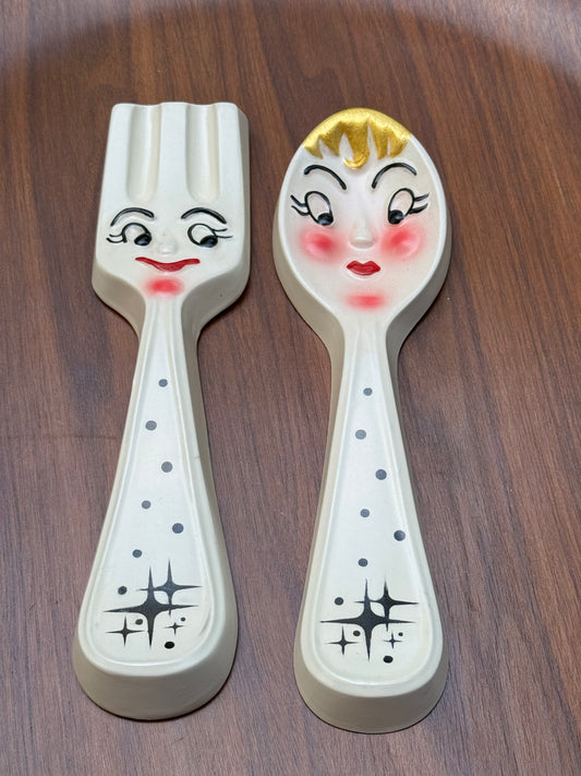 Atomic Chalkware Fork & Spoon Wall Plaques – Retro Mid-Century Kitchen Decor