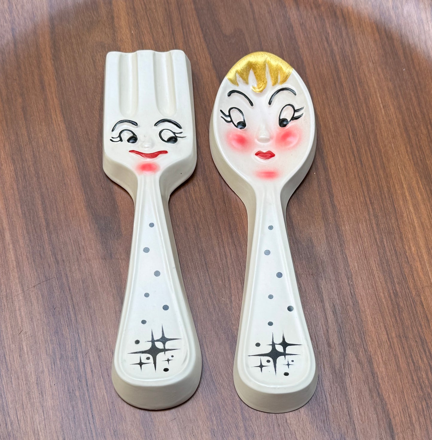 Atomic Chalkware Fork & Spoon Wall Plaques – Retro Mid-Century Kitchen Decor